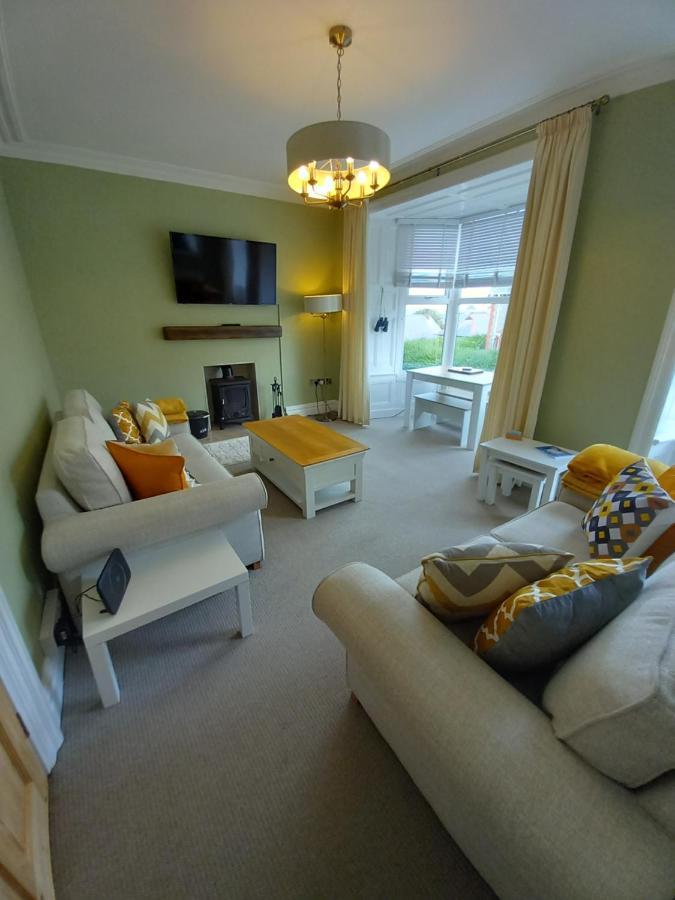 Seashells, Newry, Anglesey - Ideal For The Ferry Crossing To Ireland Villa Holyhead Exterior photo